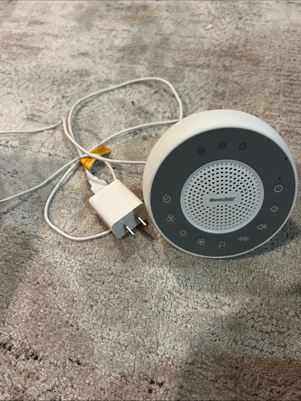 Reacher White Noise Sound Machine z25